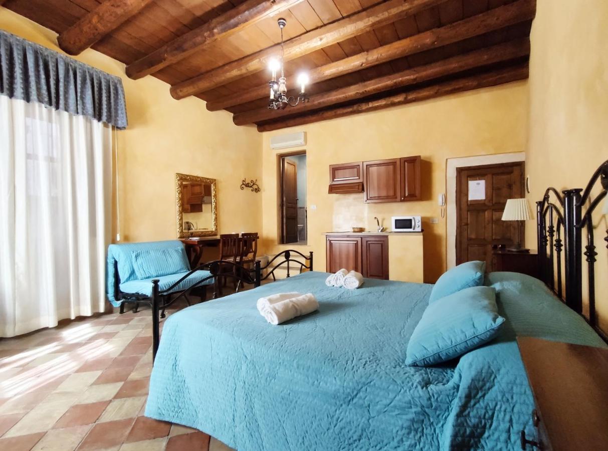 Dimora Apollo Apartment Syracuse Bagian luar foto