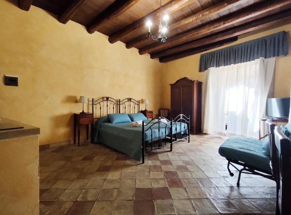 Dimora Apollo Apartment Syracuse Bagian luar foto