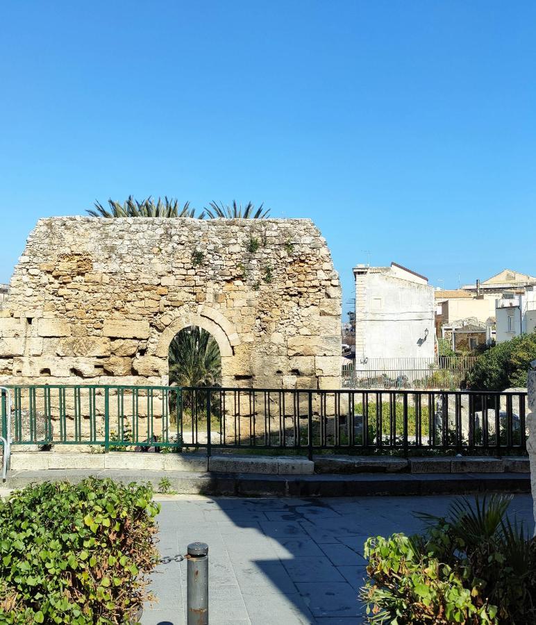 Dimora Apollo Apartment Syracuse Bagian luar foto
