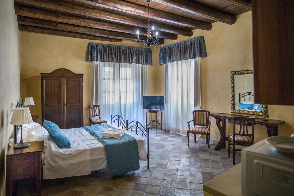 Dimora Apollo Apartment Syracuse Bagian luar foto